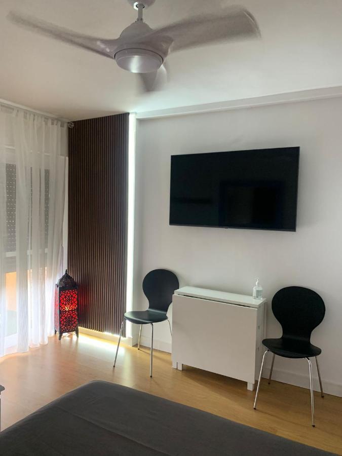 Sweet Home Benalmadena, Estudio Con Vistas Al Mar Y Excelente Conexion Wifi, Para No Fumadores, Con Piscinas, Sea Views, With Swimming Pools, Completely Renovated, Ideal For Older People, Bright With Morning Sun, No Smoking Eksteriør bilde