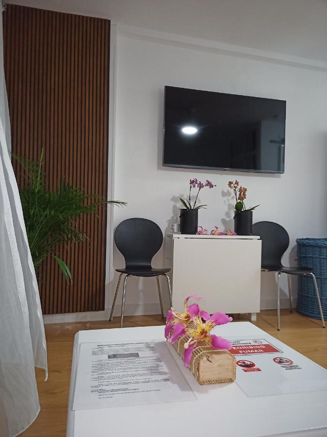 Sweet Home Benalmadena, Estudio Con Vistas Al Mar Y Excelente Conexion Wifi, Para No Fumadores, Con Piscinas, Sea Views, With Swimming Pools, Completely Renovated, Ideal For Older People, Bright With Morning Sun, No Smoking Eksteriør bilde
