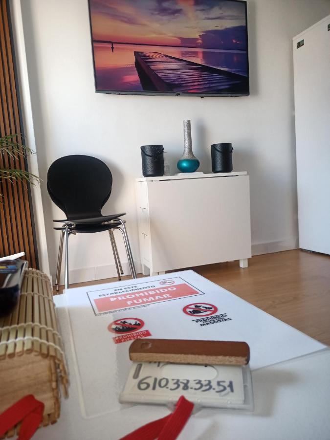 Sweet Home Benalmadena, Estudio Con Vistas Al Mar Y Excelente Conexion Wifi, Para No Fumadores, Con Piscinas, Sea Views, With Swimming Pools, Completely Renovated, Ideal For Older People, Bright With Morning Sun, No Smoking Eksteriør bilde